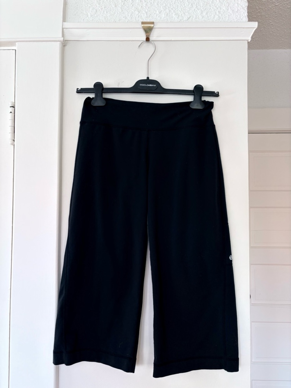 lululemon athletica Black Wide-Leg Cropped Pants